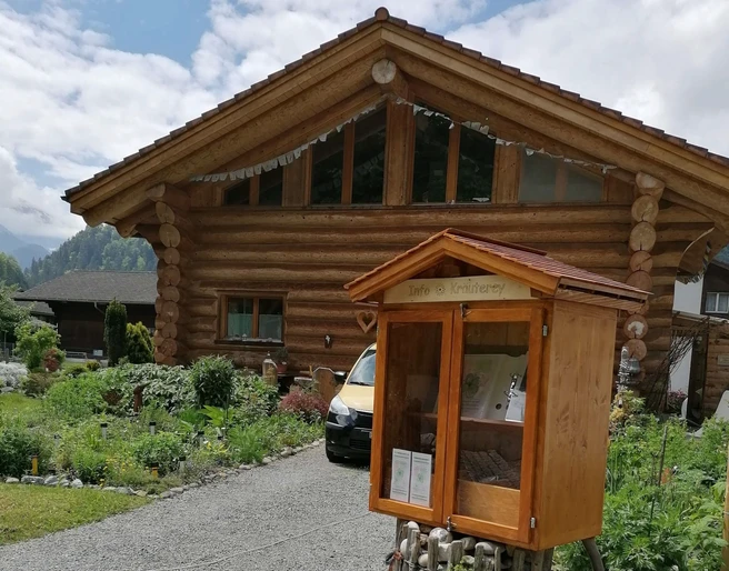 Kräuterey Log Cabin