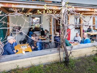 restaurant-furka-mörel-terrasse-2