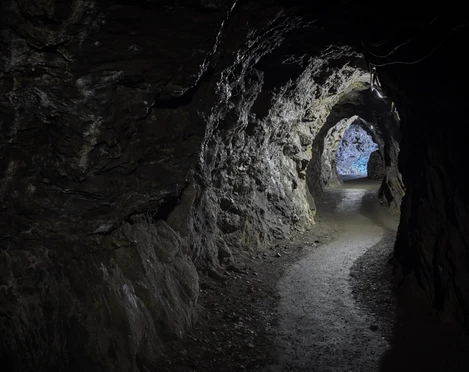 Der Roeder Stollen beim Besucherbergwerk Rammelsberg. Der Roeder Stollen im RammelsbergThe Roeder tunnel in the RammelsbergDe Roeder Stollen in de Rammelsberg