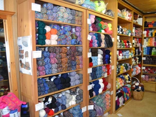 „Ja-Woll“ Wolle und Allerlei „Ja-Woll“ Wolle und Allerlei