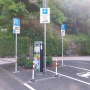 Original E-Ladesäule Waldecker Straße Copyright Tourist-Information Willingen CC BY-SA.jpg