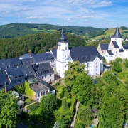 Schwarzenberg Schloss und St. Georgenkirche Luftbild 2 (Foto Jürgen Leonhardt).jpg