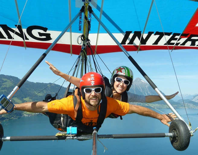 hanggliding-interlaken-tandem-flug-ueber-thunersee.jpg