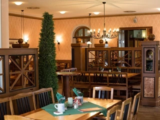 Tagungsraum Schalander 1 in der Eventlocation Gasthaus & Gosebrauerei Bayerischer Bahnhof Leipzig | Leipzig Convention Bureau  Tagungsraum Schalander 1 in der Eventlocation Gasthaus & Gosebrauerei Bayerischer Bahnhof Leipzig Meeting room Schalander 1 at the event venue Gasthaus & Gosebrauerei Bayerischer Bahnhof Leipzig – presented by the Leipzig Convention Bureau