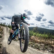 flowtrail-willingen-titalbild c) leopold-hermann-mtb-zone-bikepark-willingen.jpg