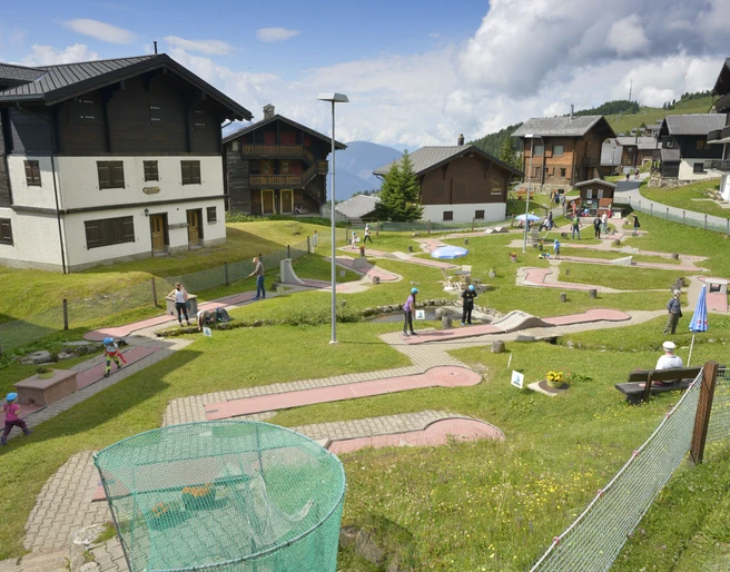 Minigolf  Gletschi Kinderanimation - Minigolf - Aletsch Arena