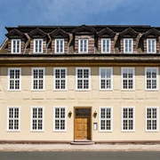 hx_marschallhof(1)_stadthoexter.jpg Außenansicht des Marschallhofes