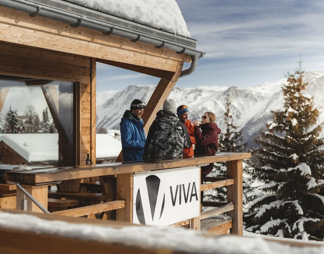 Apres-Ski in der Viva Bar, Riederalp Aletsch Arena  Apres-Ski in der Viva Bar, Riederalp Aletsch Arena
