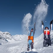 Snow-enthusiasts-Bettmeralp-Aletsch-Arena.Christian-Pfammatter (2).jpg