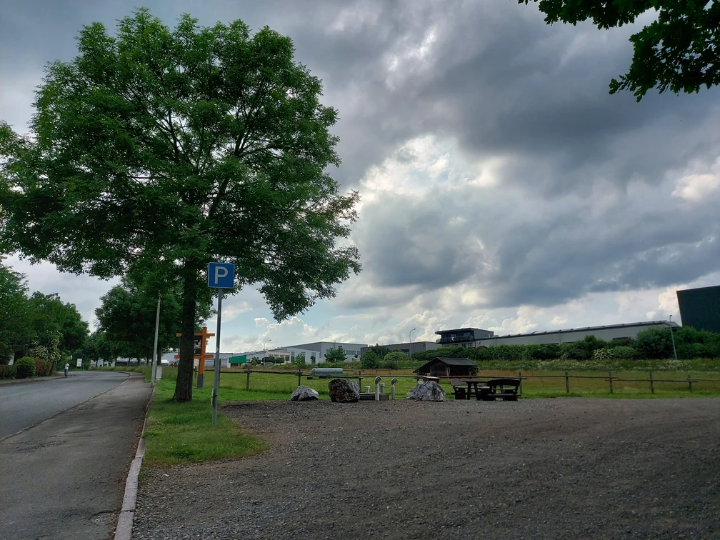 Original Wanderparkplatz Rattlar Copyright Tourist-Information Willingen CC BY-SA.jpg