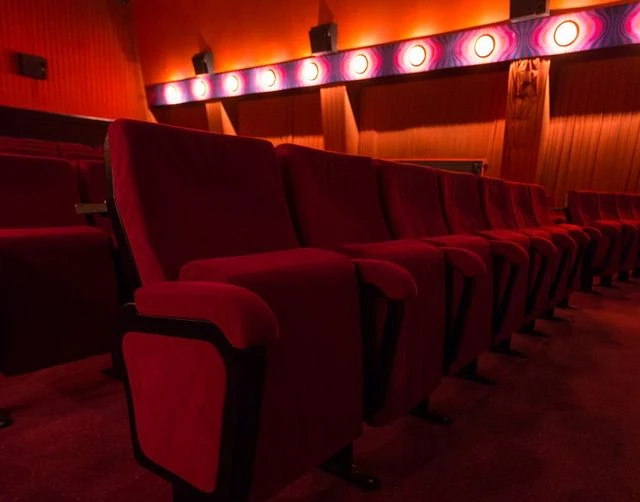 Kinosaal_deli Kinosaal_deli