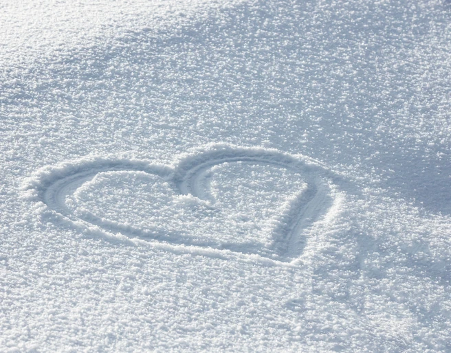 herz-im-schnee c) david-heise - Kopie.jpg