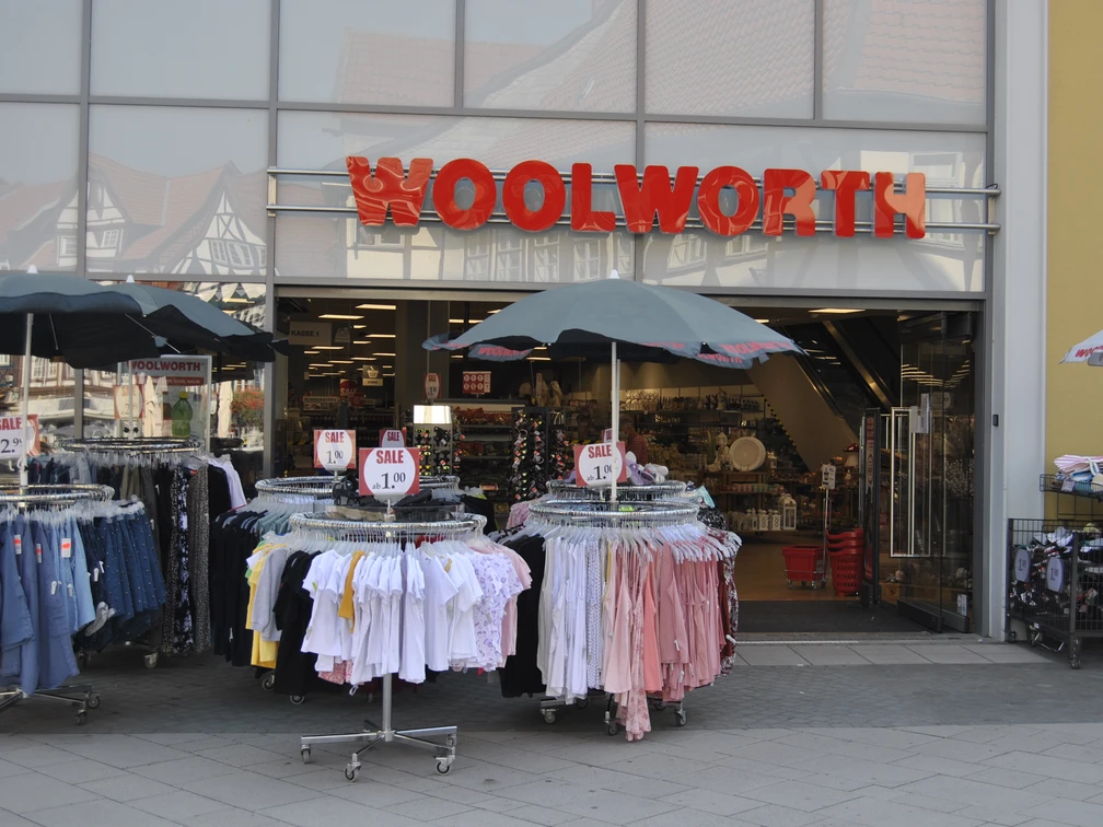 Woolworth Außenansicht