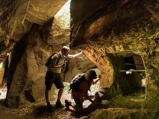 Römisches Bergwerk Pützlöcher am Eifelsteig