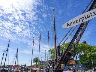 Buesum-Hafen-Ankerplatz01.jpg