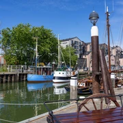 Buesum-Hafen-Lighthouse01.jpg