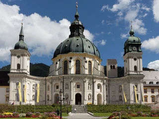 Basilika Kloster Ettal im Sommer