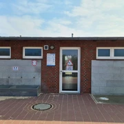 sanitaeranlage-oeffentliches-wc-steinmarne-aussen.jpg