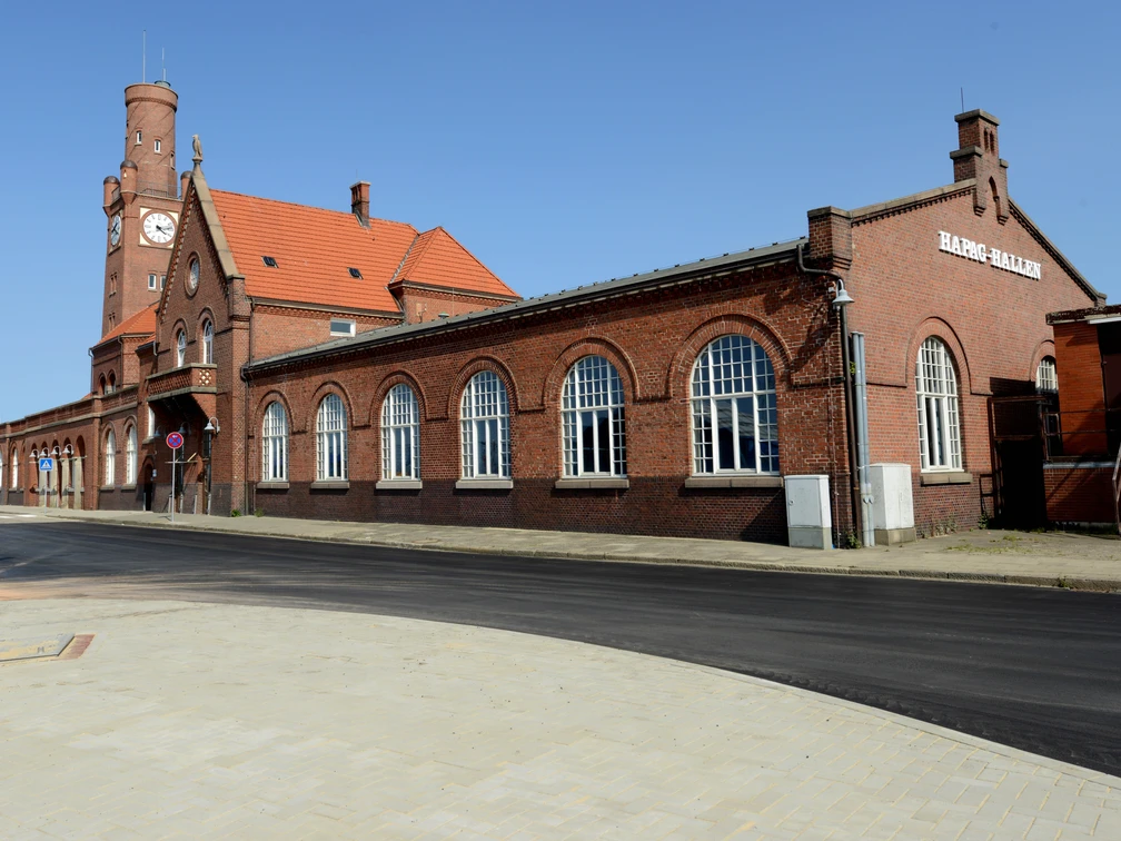 Steubenhöft - Hapaghallen - 2015.08.13 - 14.12.07.jpg