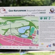 040HR - Bad König - Kurpark Schild.JPG