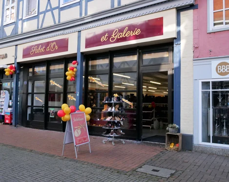 Sabot-d´Ore.jpg Aussenansicht des Schuhgeschäfts