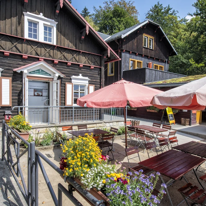 Punkt2_Nationalpark_Infostelle_Brand_Blockhaus_©_Tourismusverband Sächsische Schweiz e. V. | Trykowski_Florian, www.saechsische-schweiz.de.jpg