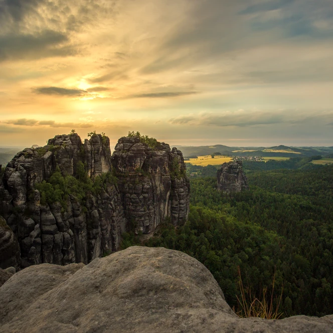 Part_6_Schrammsteine Sonnenuntergang ©_S. Rose Fotografie.jpg