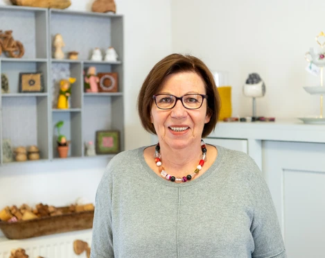 Wundertüte-1.jpg Portrait von Inhaberin Elke Heinemann