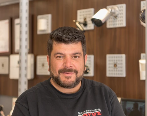 190717_Yavuz-1.jpg Portrait von Inhaber Yavuz Kavurgaci