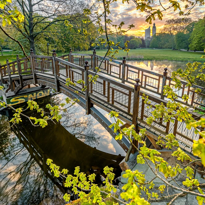 Johannapark mit Brücke - Grünes Leipzig