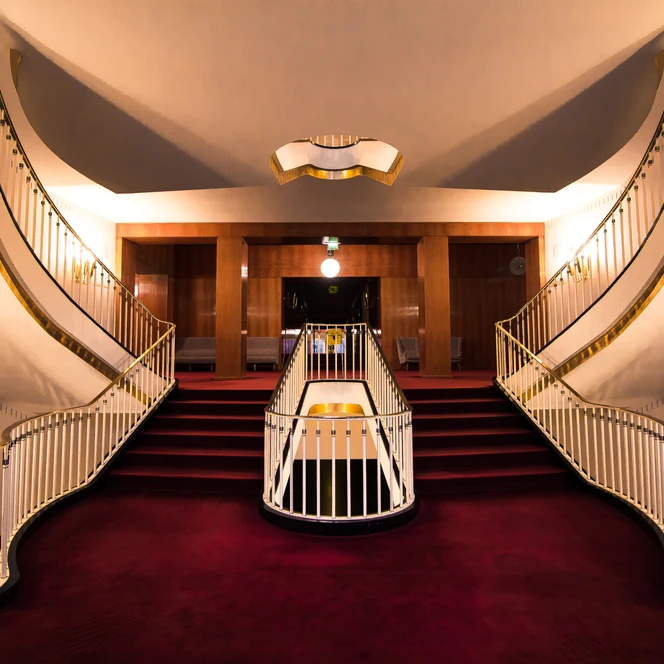 Treppenaufgang der Oper Leipzig - Musikstadt Leipzig