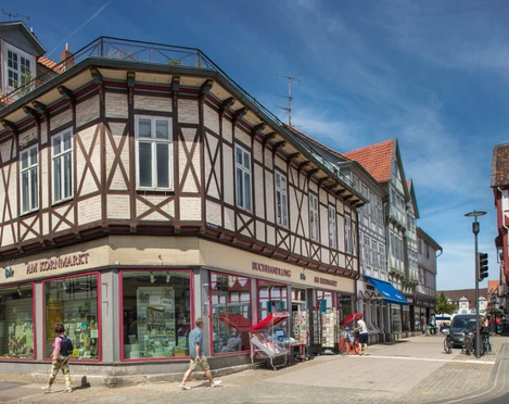 Fachwerkfassade der Buchhandlung