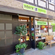 Röber-Gourmetmarkt_0011.jpg Schaufenster vom Röber Gourmetmarkt