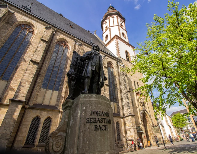 Bach-Denkmal vor der Thomaskirche Leipzig