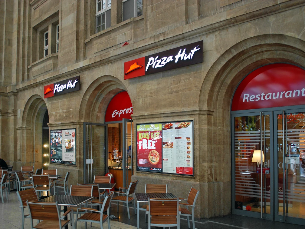 Pizza Hut im Hauptbahnhof - Gastronomie in Leipzig
