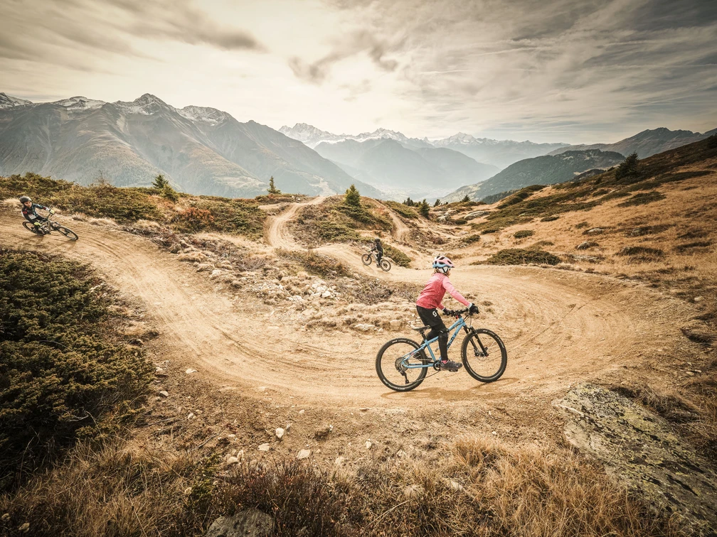 Flowtrail Wurzenbord Bettmeralp - Aletsch Arena Flowtrail Wurzenbord Bettmeralp - Aletsch Arena