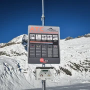 Avalanche Training Center Explanation board Avalanche Training Center ErklärungsschildAvalanche Training Center Explanation boardAvalanche Training Center Panneau explicatif