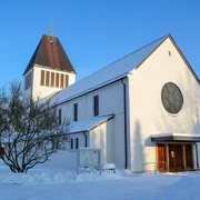 Verschneite St-Heinrich-Kirche im Ortsteil Sende in Schloß Holte-Stukenbrock Verschneite St-Heinrich-Kirche im Ortsteil Sende in Schloß Holte-Stukenbrock
