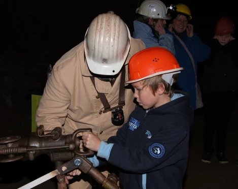 Besucherbergwerk Kleinenbremen Kinderführung   Besucherbergwerk Kleinenbremen Kinderführung