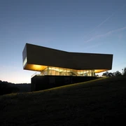 Arche Nebra in der Abenddämmerung Arche Nebra in der Abenddämmerung