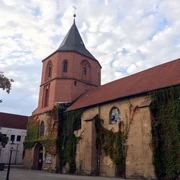 Das Bild zeigt die Johanniskirche in Minden.