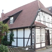 Das Bild zeigt das Haus der ehemaligen Synagoge in der Videbullenstraße