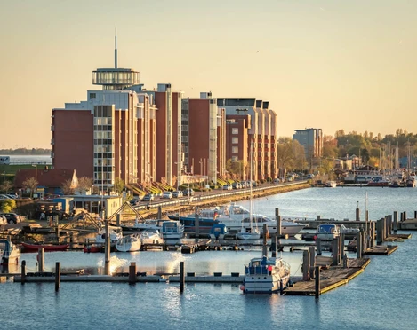 Blick auf die Südseite des Großen Hafens