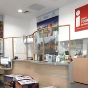 Tourist-Information im Kurgastzentrum Bad Meinberg Tourist-Information im Kurgastzentrum Bad Meinberg mit Broschüren, Infotafeln und PC-Arbeitsplätzen.
