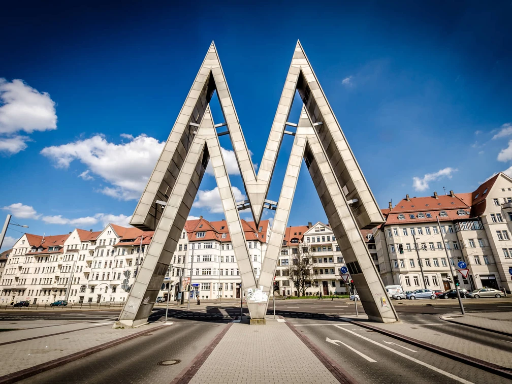 Alte Messe - Sehenswürdigkeiten in Leipzig Blick auf das Doppel M der Alten Messe das im Jahr 2017 sein 100-jähriges Jubiläum gefeiert hat, Messestadt, Sehenswürdigkeiten, Freizeiteinrichtungen in Leipzig