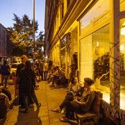 Das japanische Haus, Straßenansicht