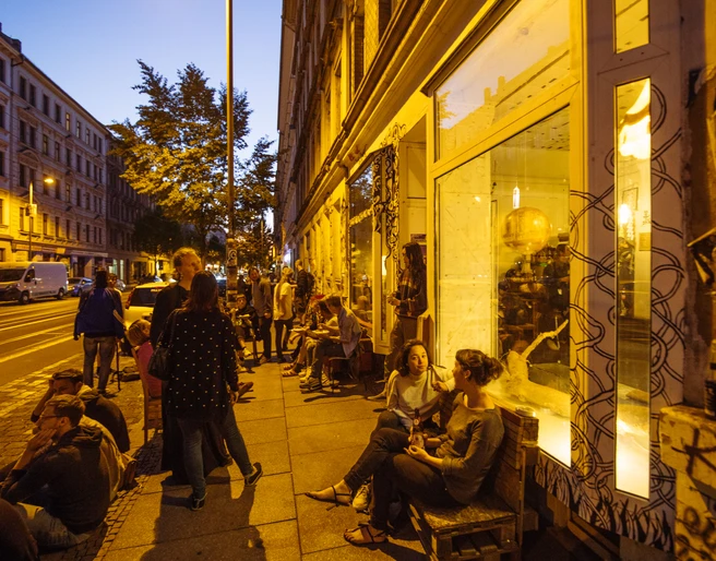 Das japanische Haus, Straßenansicht