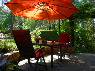 Garten und Terrasse warten auf Sie