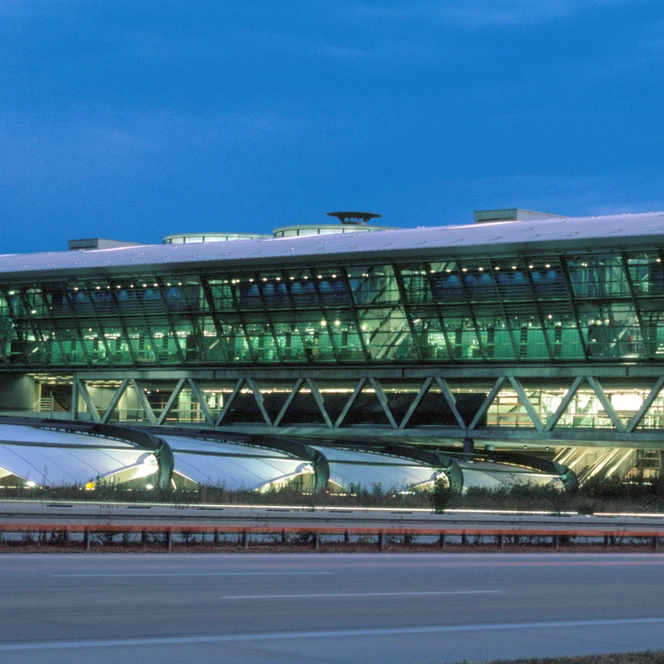 Flughafen Leipzig/Halle - Anreise nach Leipzig