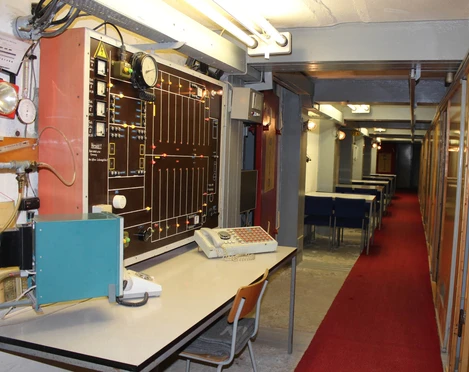 Museum im Stasi-Bunker Machern - Geschichte in Leipzig und Region Museum im Stasi-Bunker in Machern gibt Einblicke in das Bunkerinnere mit originaler Einrichtung von damals, Region Leipzig